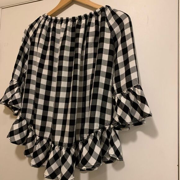 Off-shoulder gingham black & white XS Beachlunchlounge, lovely & fun! - Picture 9 of 9